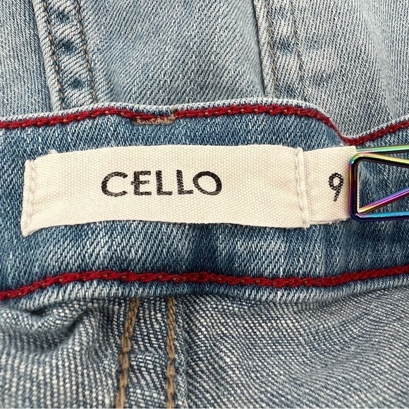Cello Distressed Rough Hem Mid Denim Rise Jeans Size 9 Women’s - Picture 2 of 5